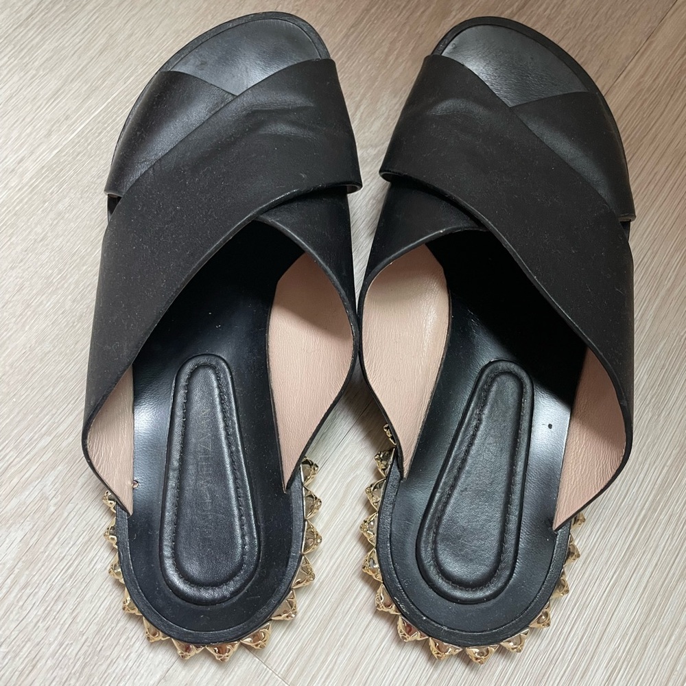 Stuart Weitzman womens size 7 Black Cross-Strap Sandals with Gold Stud Trim